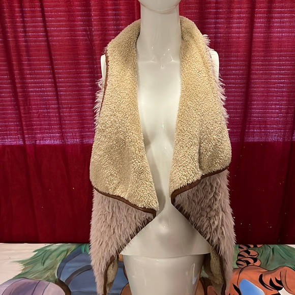 Faux sheep Fleece jacket. Reversible with soft thick velour & thick Sherpa vest - Picture 1 of 7
